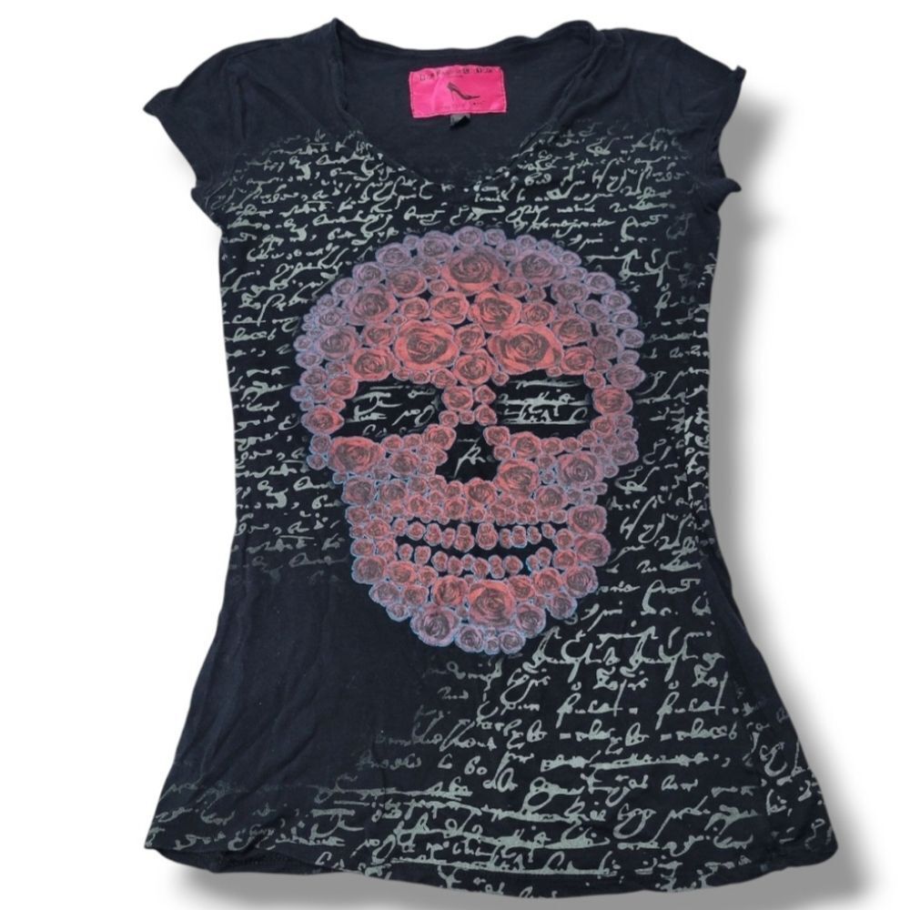 Born Famous Culture Top Size Small Y2K T-Shirt Skull Graphic Print T-Shirt Black